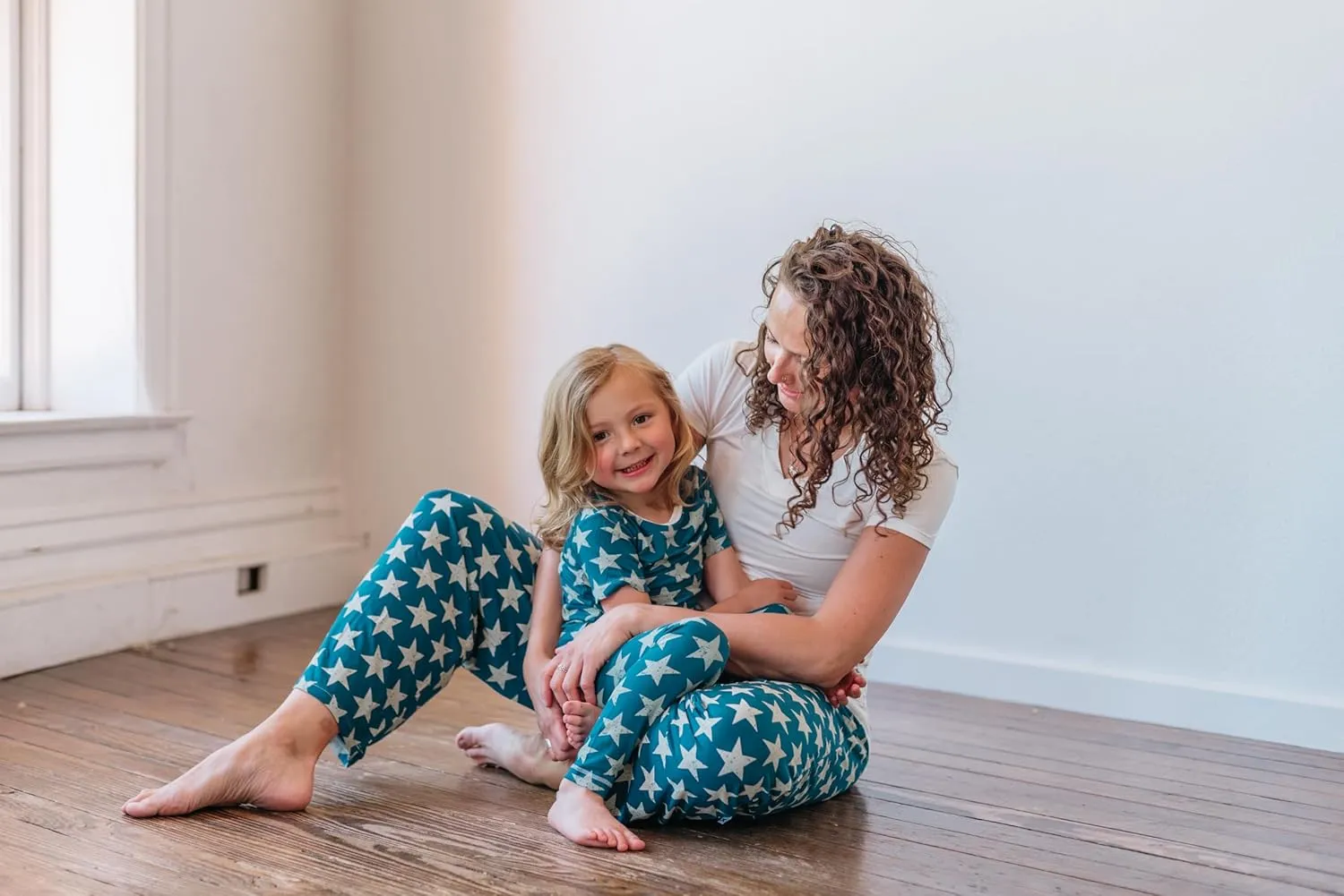KicKee - Celebrate The 4th - Ultra Soft, Short Sleeve Top & Long Pants Pajama Set  Stars or Stripes Sleepwear for Kids