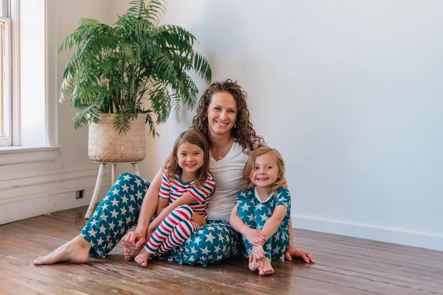 KicKee - Celebrate The 4th - Ultra Soft, Short Sleeve Top & Long Pants Pajama Set  Stars or Stripes Sleepwear for Kids