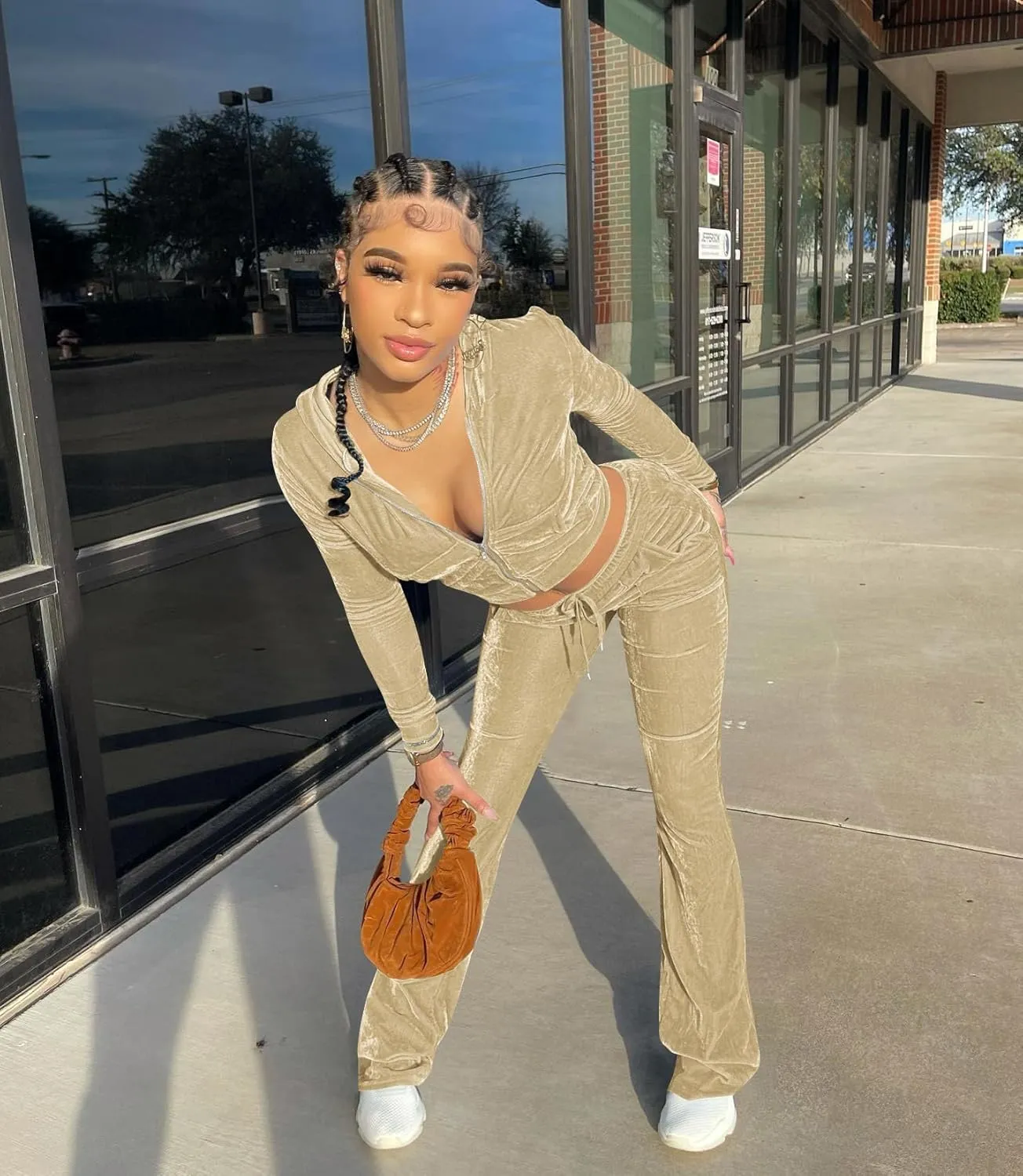 yidengymx Womens Velour Tracksuit Two Piece Outfits for Women Long Sleeve Hooded Zip Crop Tops Flared Pants Set